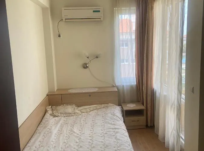 Pomorie Apartment *
