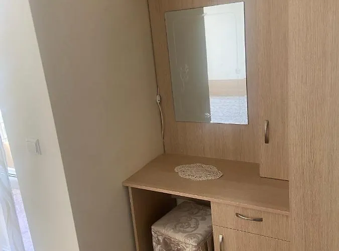 Pomorie Apartment * 帕莫瑞